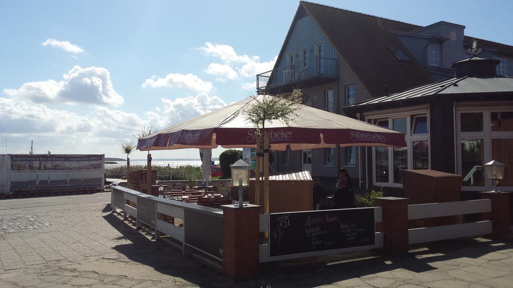 Hotel- & Ferienanlage Kapitaens-Haeuser Breege Exterior photo